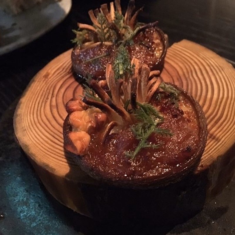 (ラ・ボンヌターブル)