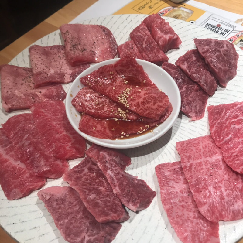 焼肉7種盛り合わせ(にく屋肉いち)