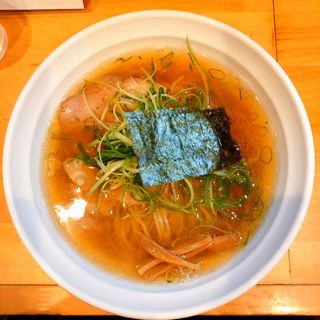 醤油(麺哲 （めんてつ）)