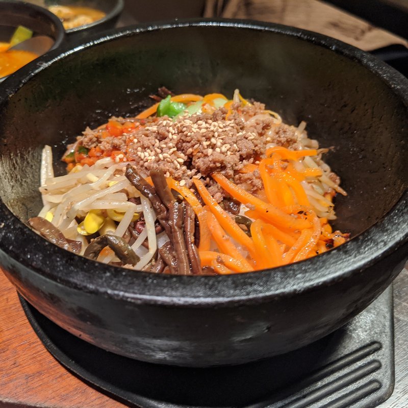 石焼ビビンバ(焼肉もとやま 新宿店)