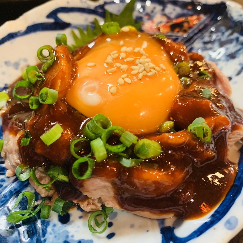 はらみユッケ(もつ焼 煮込み ヤリキ 上野総本店)