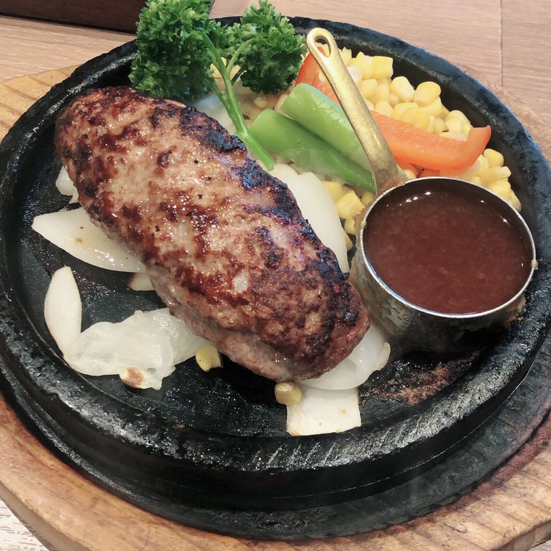 石焼手ごね牛挽き100%　ハンバーグステーキ(T-ONE CAFE)