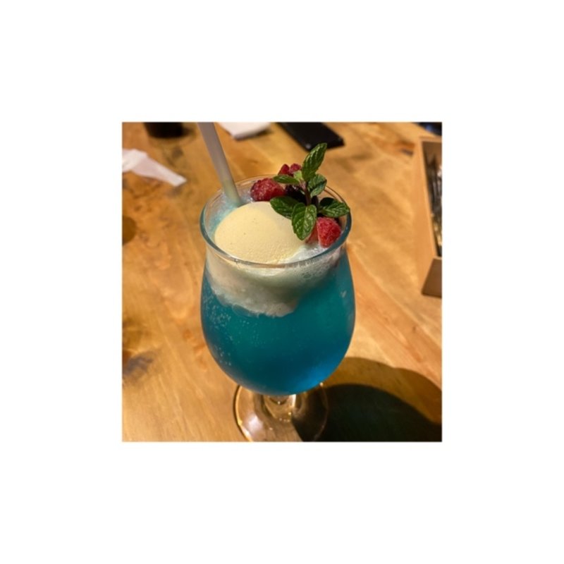 海辺のクリームソーダ(カンティーナ （Ｃａｎｔｉｎａ）)