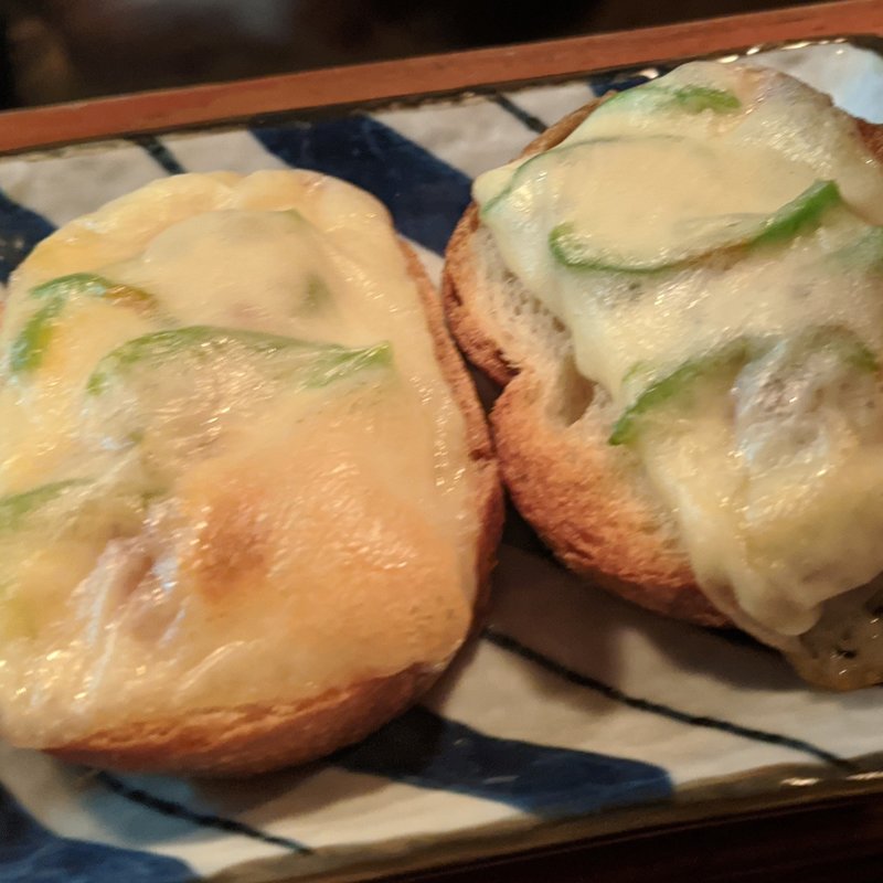 ピザっぽいトースト(ぼんそわ)