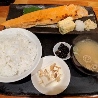 鮭ハラス定食(居酒屋 武蔵)