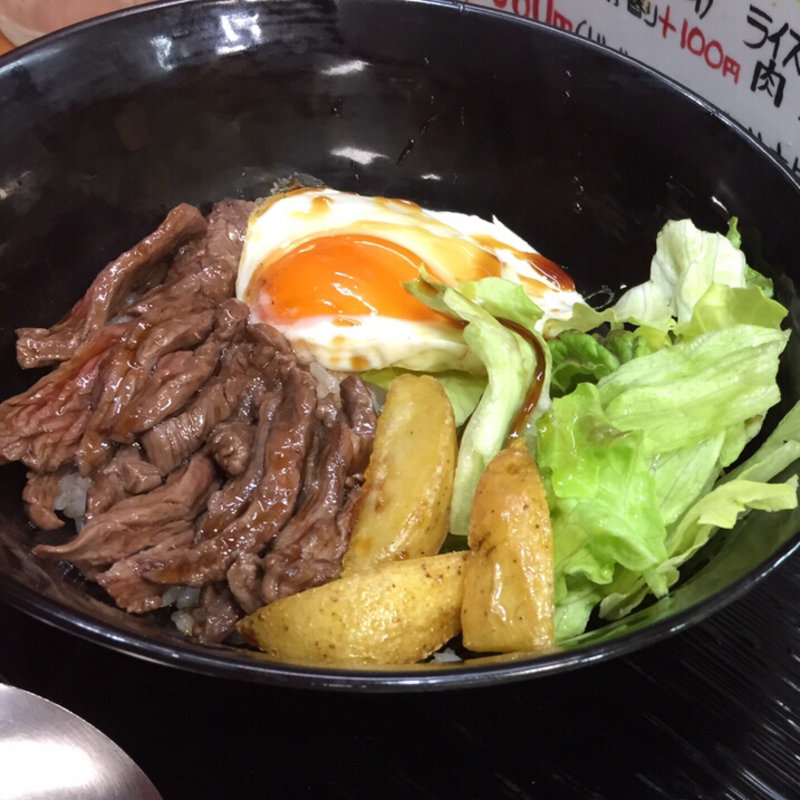 とろ玉牛ステーキ丼(ザ・ステーキ・バー)