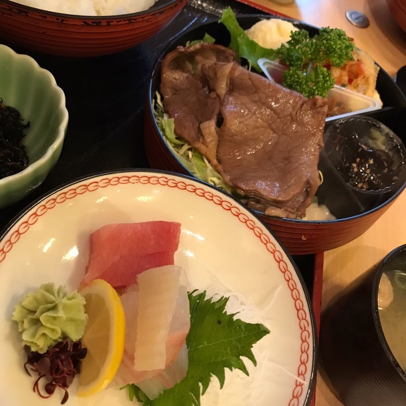 みつわ弁当のさしみ合いもり(さんのみや 三つ輪 （みつわ）)