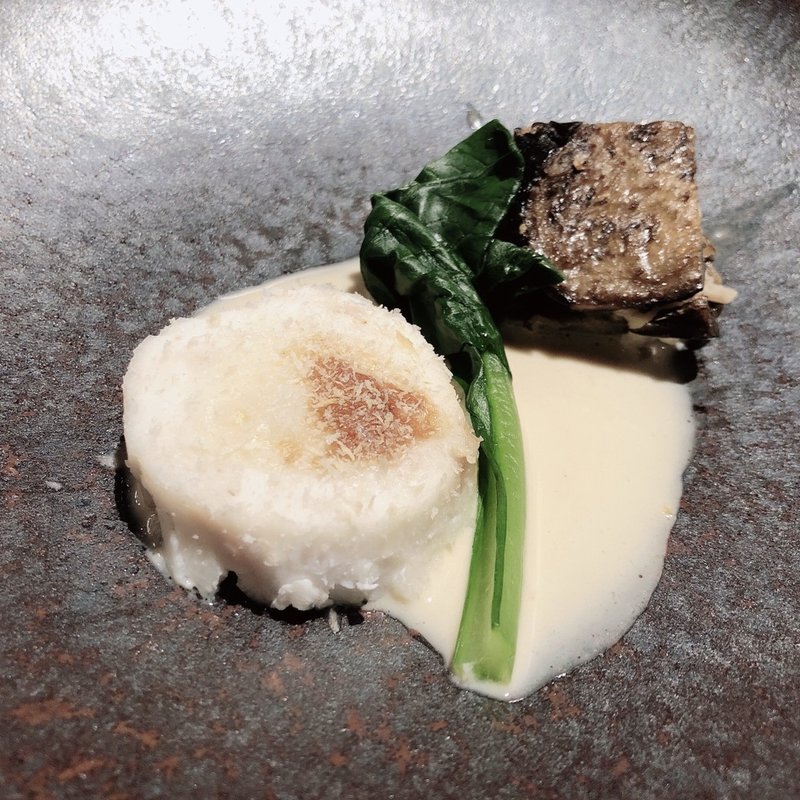 白身魚のファルシ　茄子とキノコのグラチネ　ソース・ヴァン・ブラン(THE GRAND GINZA)