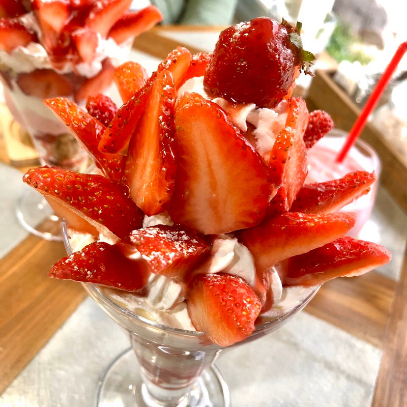 あまおうパフェ(いちごや cafe TANNAL)