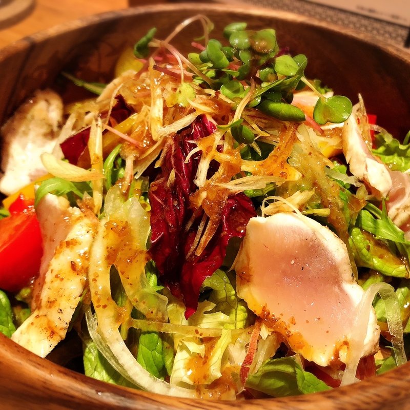 鶏むねたたきのさっぱりサラダ(クカバラ)