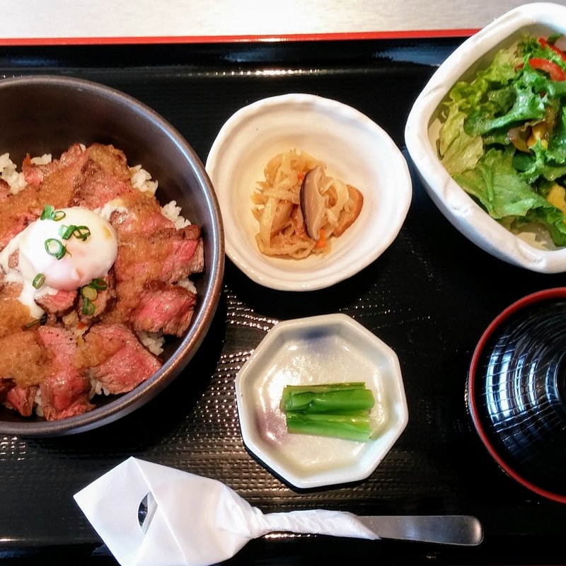 前沢牛ステーキ丼(牛進 矢巾店 （ギュウシン）)