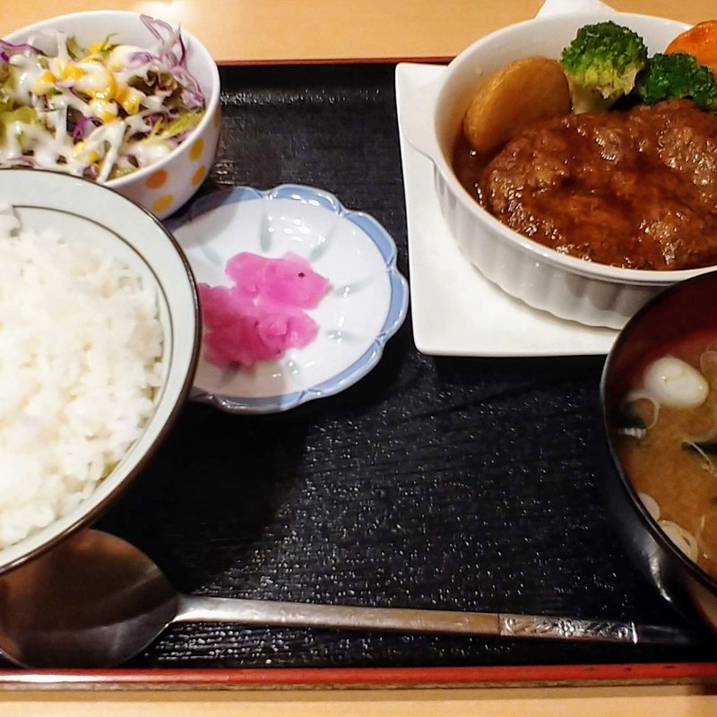 煮込みハンバーグ定食(たかはた天使のレストラン  （【旧店名】太陽館れすとらん）)