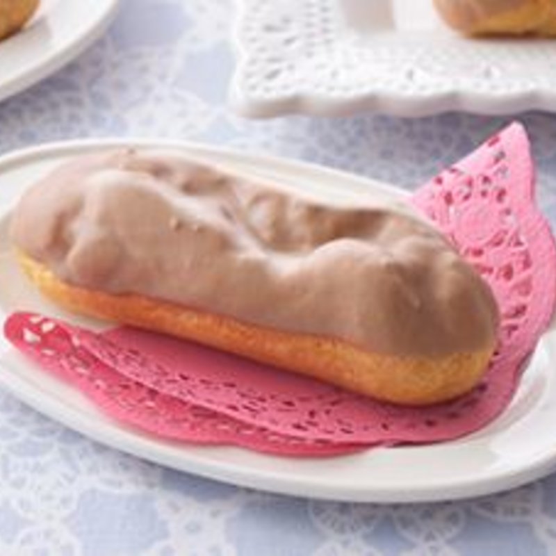 エクレア（モカ）(銀座コージーコーナー阪急三番街店)