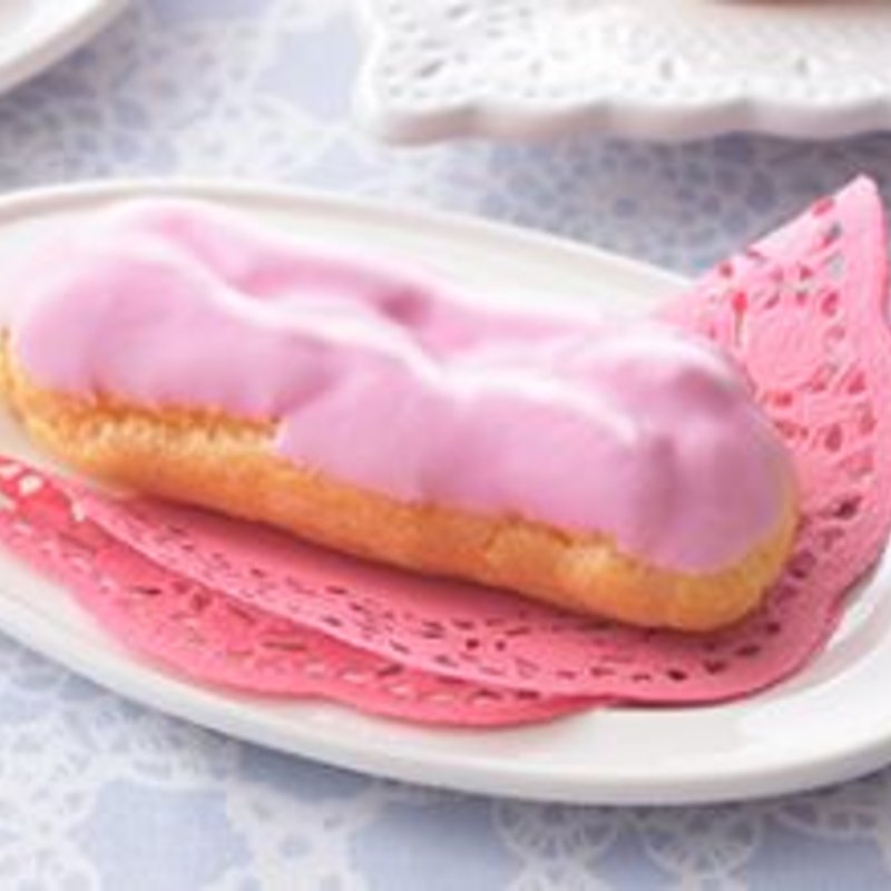 エクレア（いちご）(銀座コージーコーナー阪急三番街店)