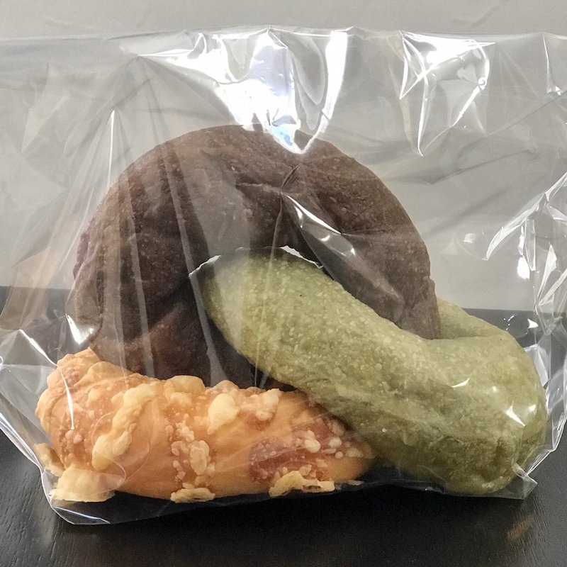 三色パン(GREEN THUMB)