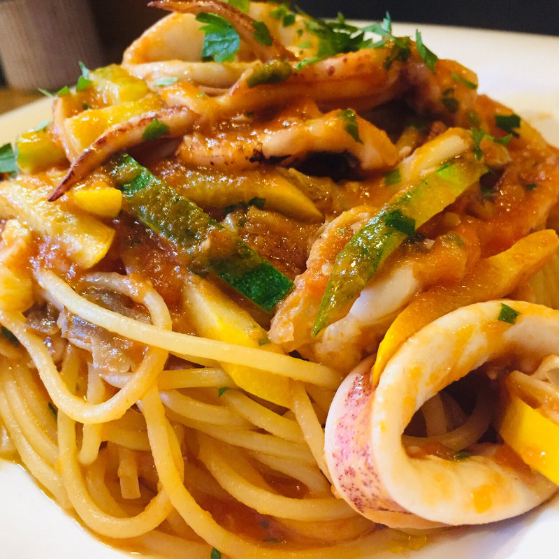 ヤリイカのトマトソーススパゲッティ(桜島灰干しイタリアンDAISEN)