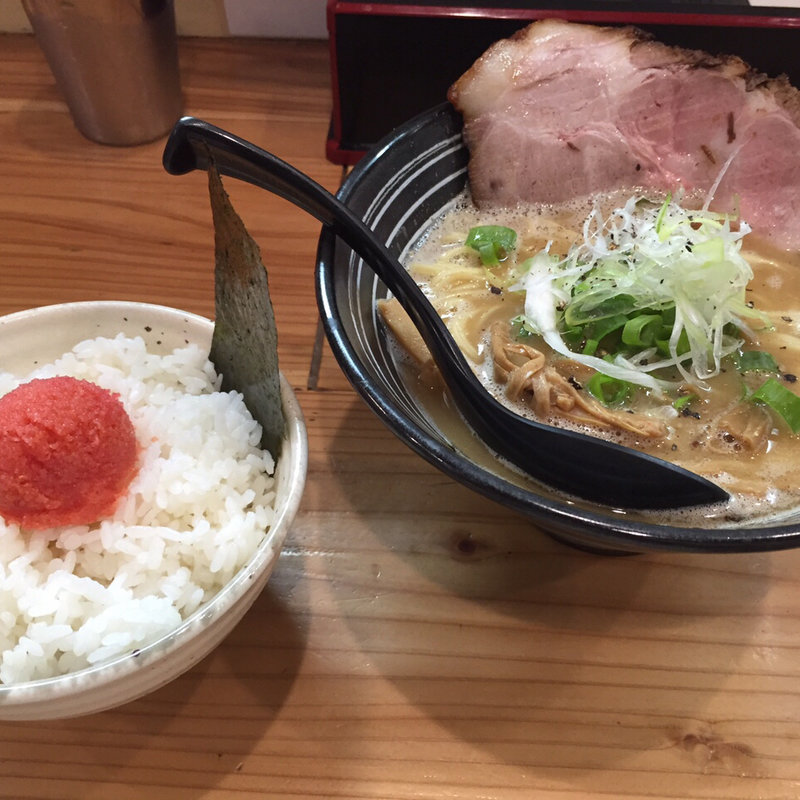 鶏醤油 鶏パイタン(極麺 青二犀 （ゴクメン アオニサイ）)