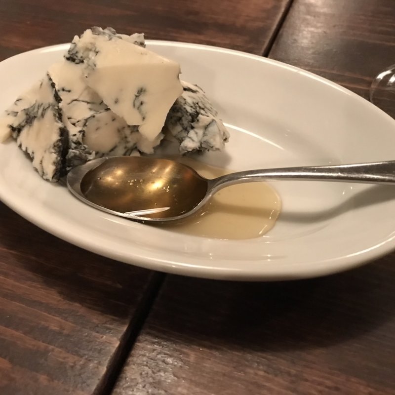 ブルーチーズと蜂蜜(オステリアルーチェ （OSTERIA LUCE）)