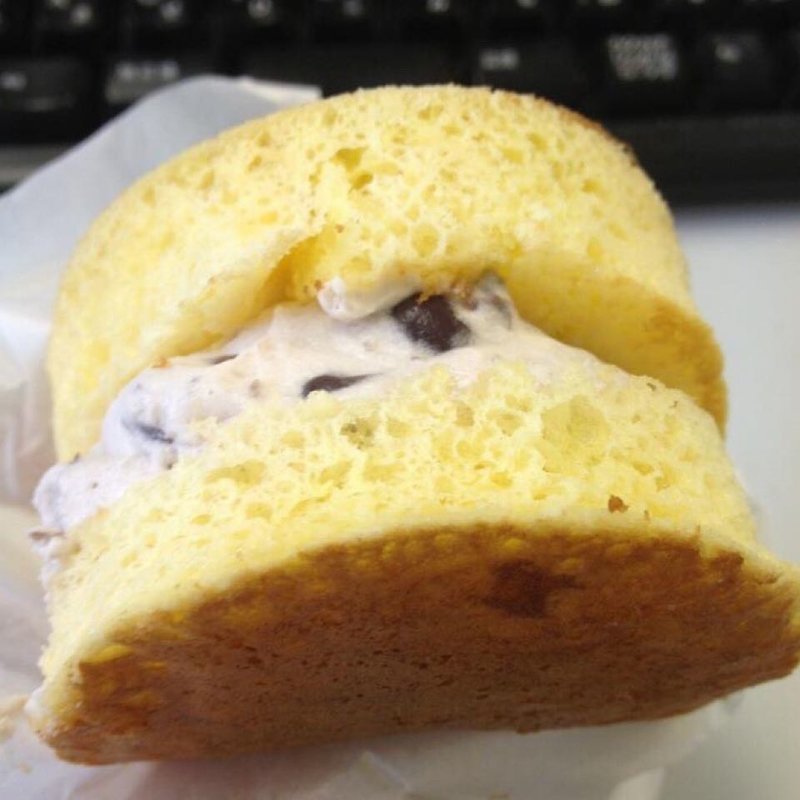 どら焼きシフォン　小豆クリーム(成城散歩)