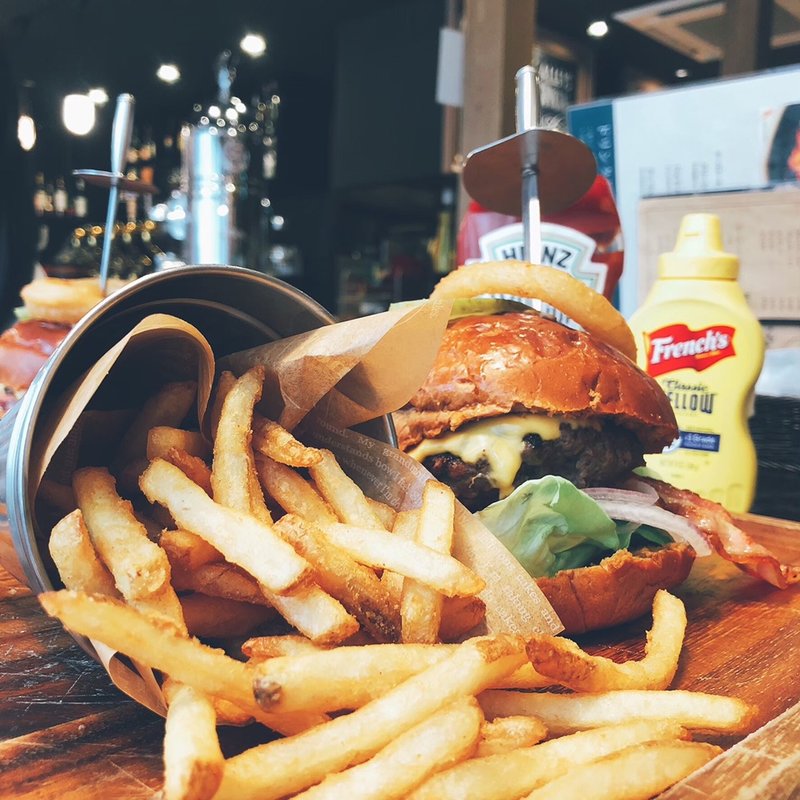 ALLEYSバーガー(ALLEYS NEW YORK（アリーズニューヨーク）札幌北一条店)