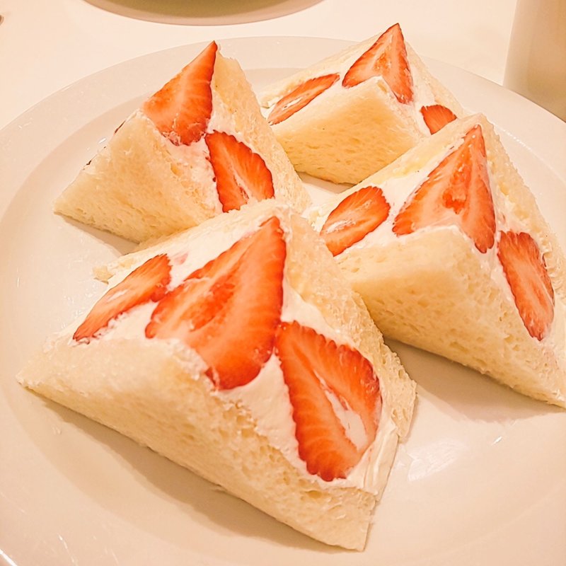 あまおうのフルーツサンド(セントル ザ ベーカリー銀座店)