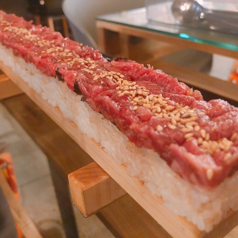 ユッケ寿司(PALLET46)