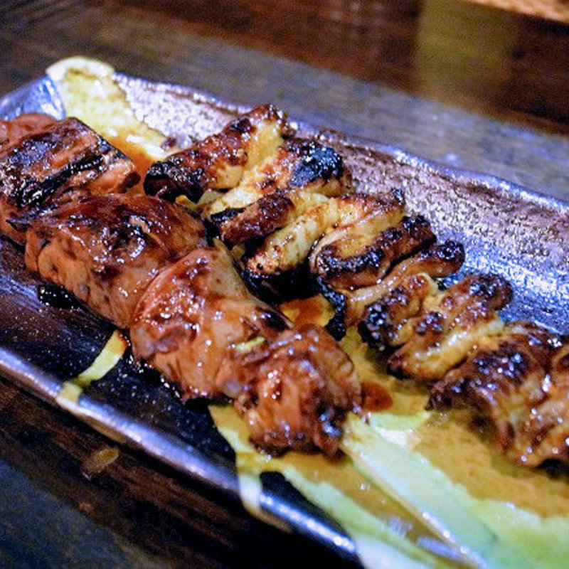 鳥レバーと鳥皮(まる和)