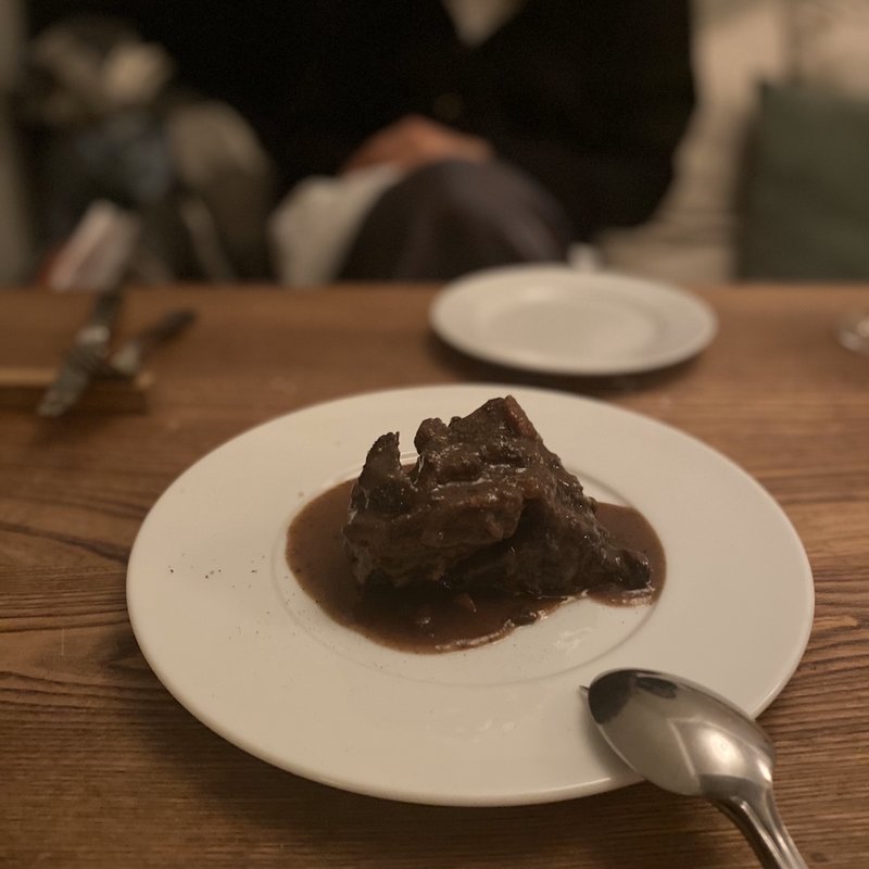 牛すね肉の赤ワイン煮込み(チクロ)