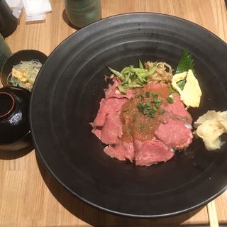 ステーキ丼(山はら)