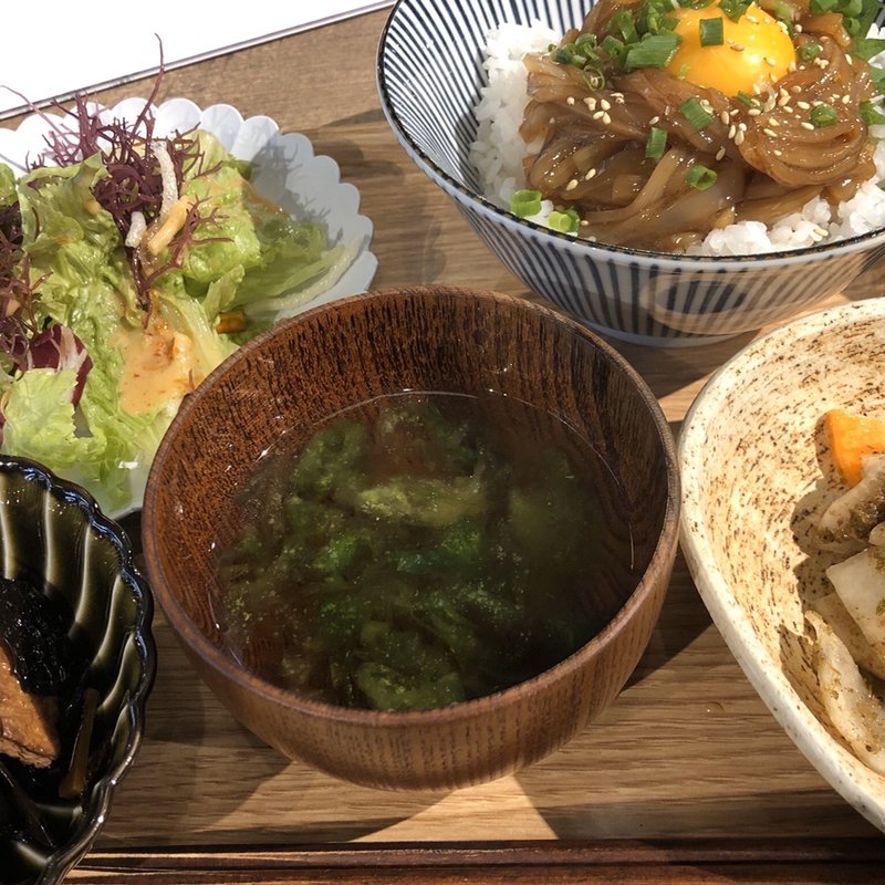 海士町の寒シマメ丼(離島キッチン 日本橋店)
