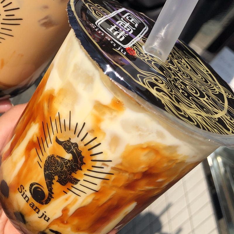 黒糖バブルミルク(辰杏珠(シンアンジュ) 原宿店)