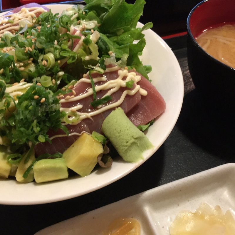 アボまぐ丼[アボカドまぐろサラダマヨ](白飯です)(上野 寄せ家 )