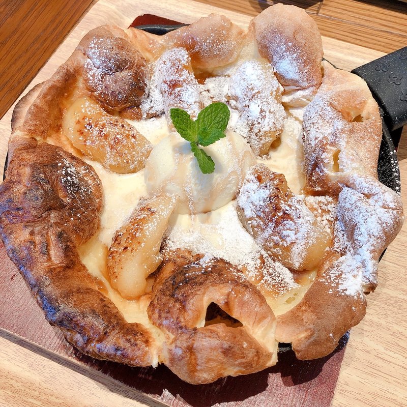 信州りんごとキャラメルパンケーキ(上高地あずさ珈琲　伊川谷店)