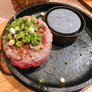 (ステーキとホルモン佐藤)