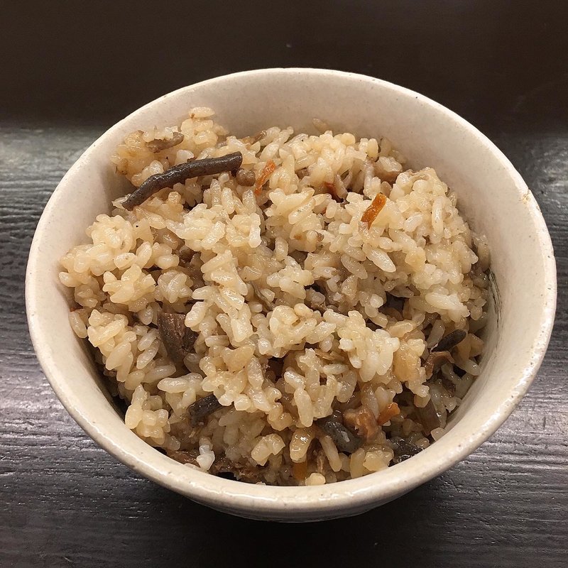 混ぜご飯 中 (限定メニュー)(博多とんこつ 豚の足跡)