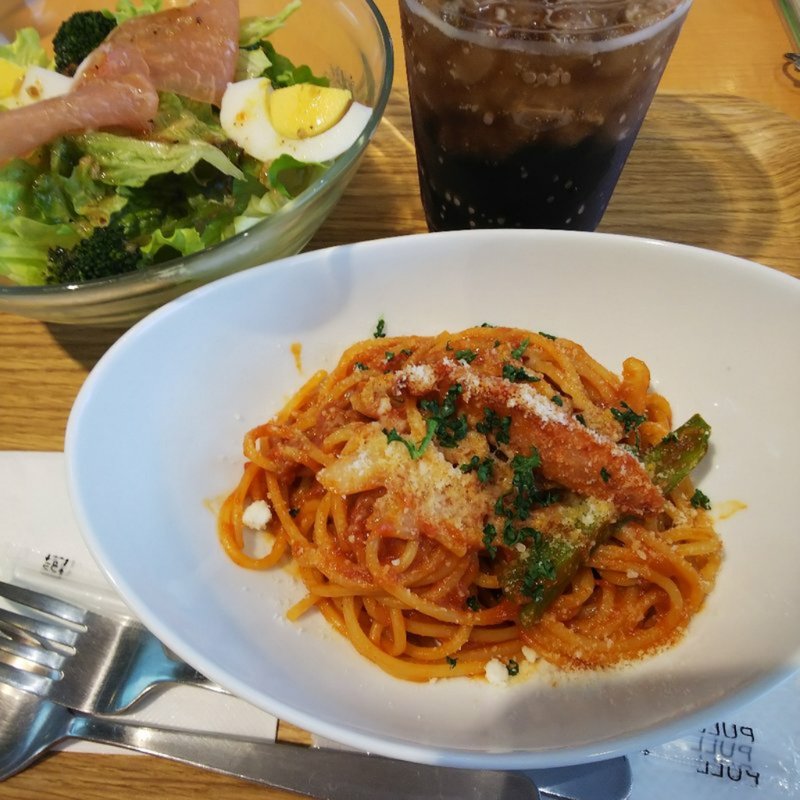 サラダとハーフパスタ(ミアクッチーナ)