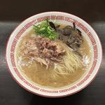 とんこつらーめん(博多とんこつ 豚の足跡)