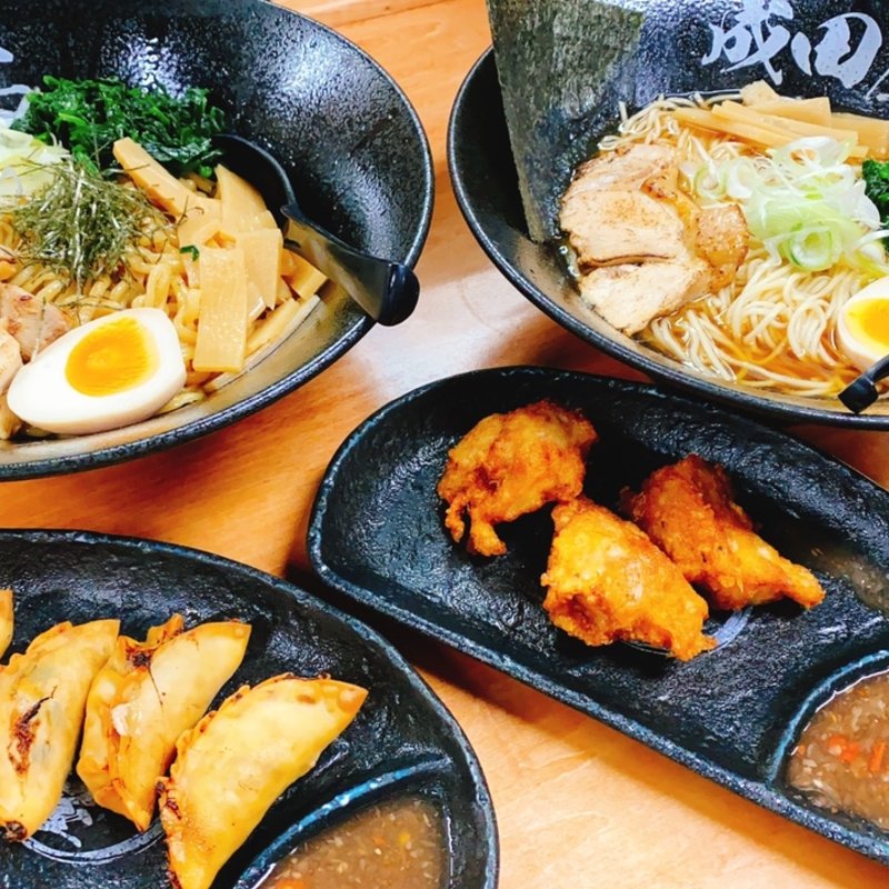 まぜそば、しょうゆラーメン、からあげ、餃子(ハラル麺亭 成田屋 大阪ミナミ店)