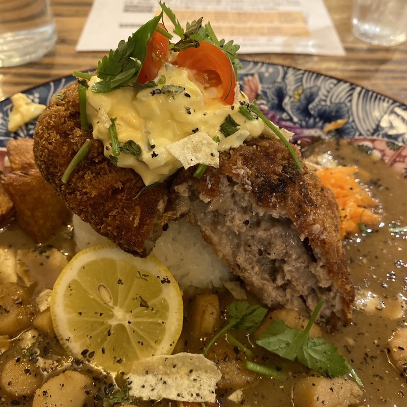 トンコツ醤油ホタテバターコーンカリー(ニッポンカリー オルタナ。)