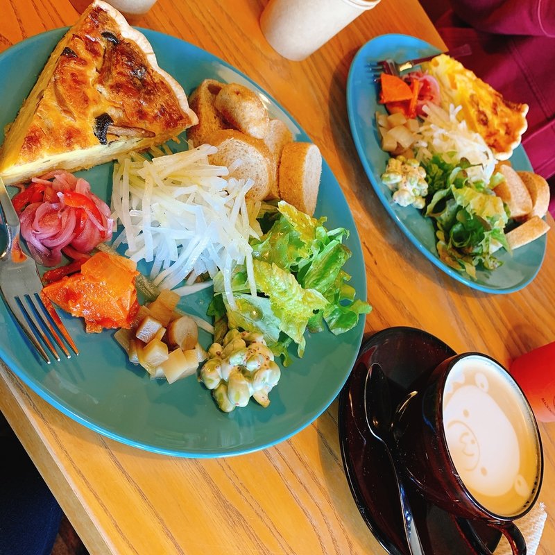 木の子とチーズのキッシュ(BLACKSMITH COFFE)