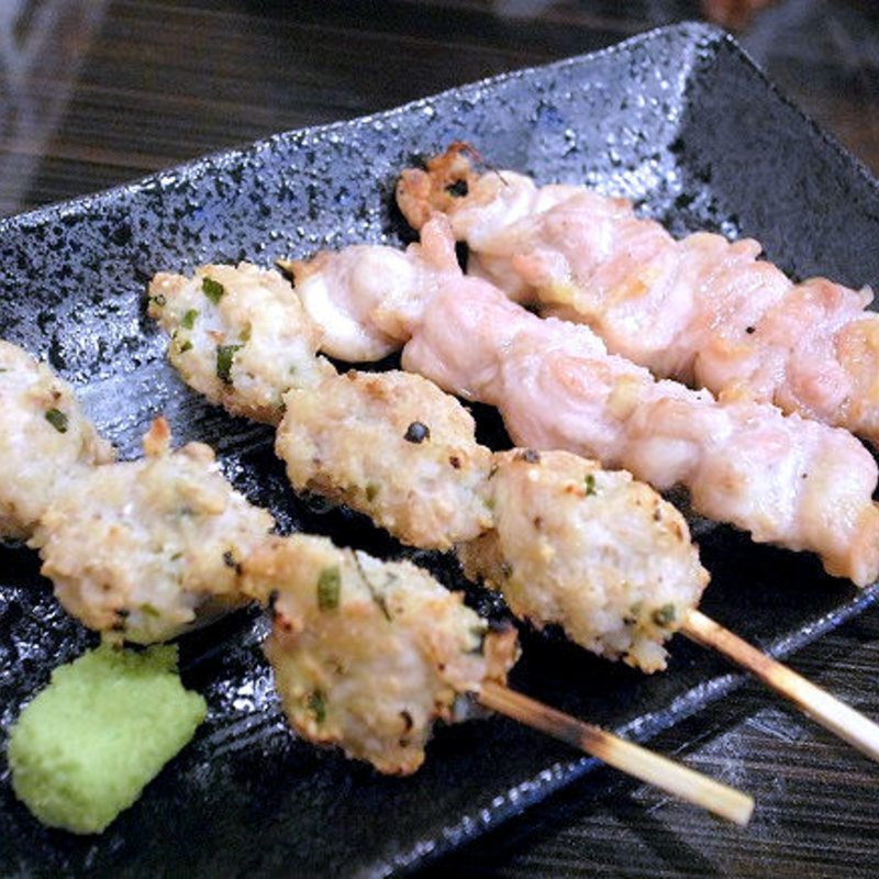 つくねとせせり(炭火やきとり 赤一)