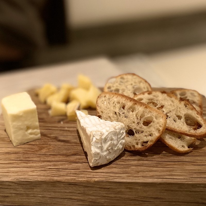 チーズ盛り合わせ(フレッシュシーフードビストロサル)