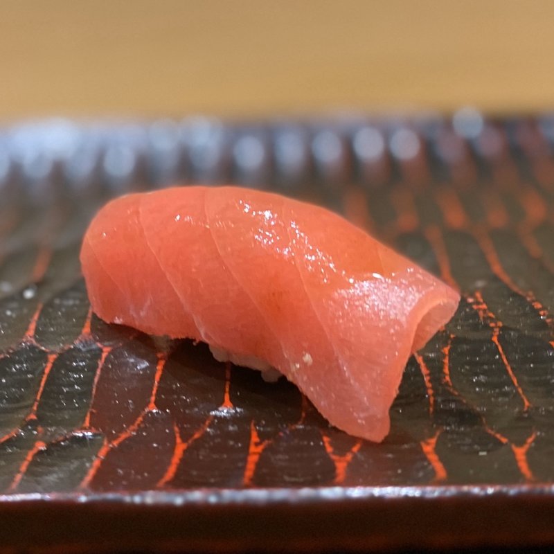 キハダマグロの昆布締め(鮨旬美 西川)