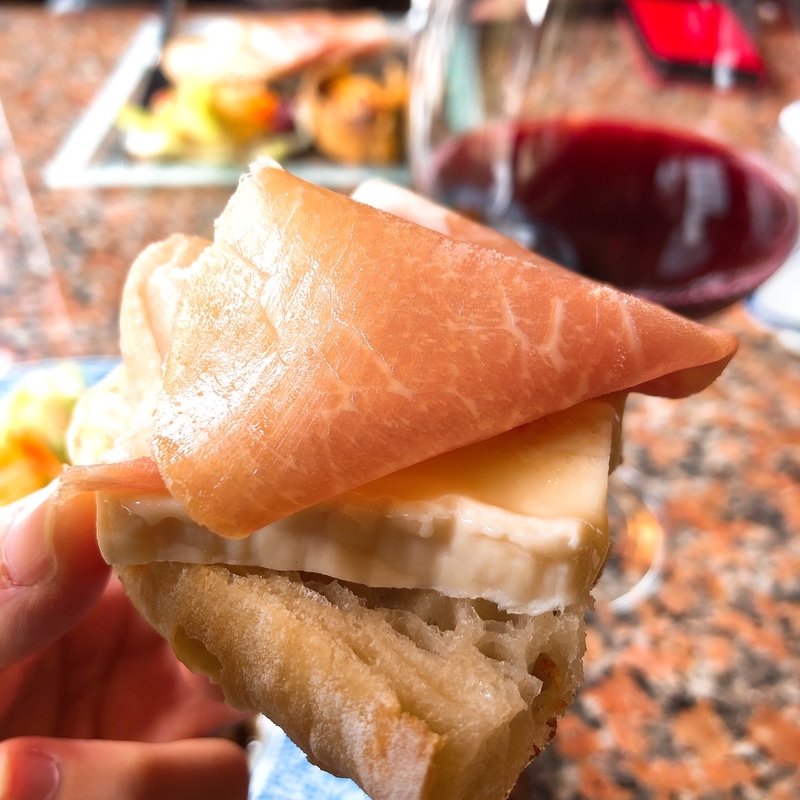 (澁い （Shibui）)