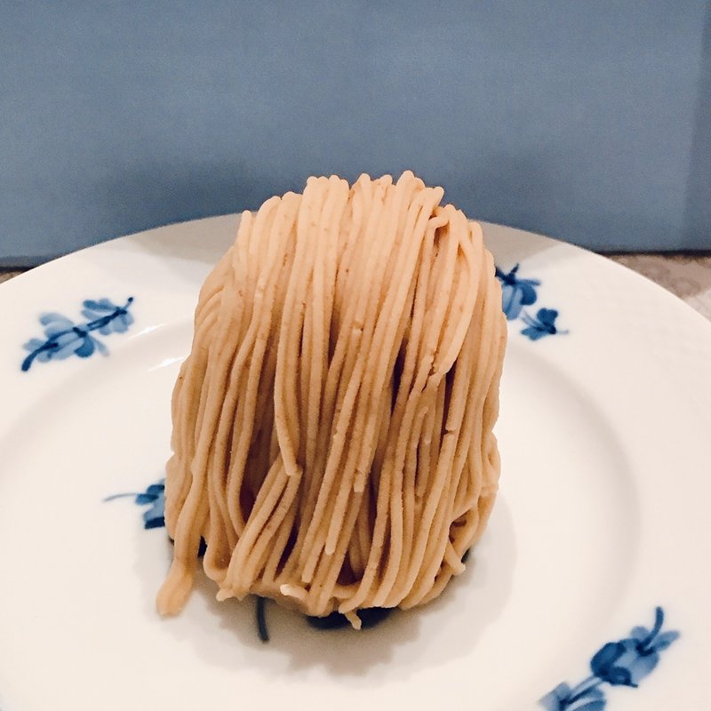 和栗のモンブラン(リョウラ)