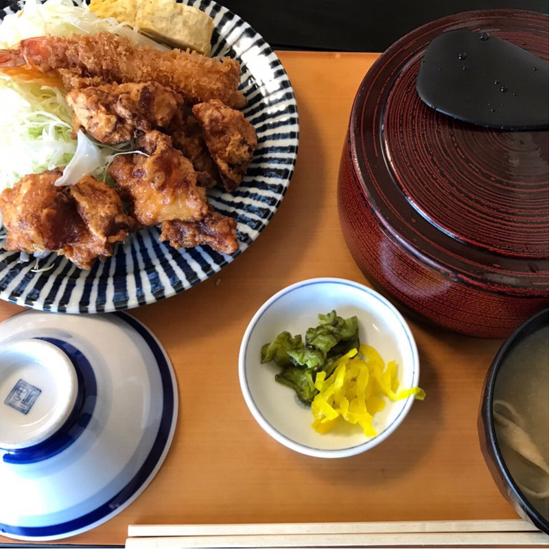 ミックスフライ定食(利福 医王寺店 )