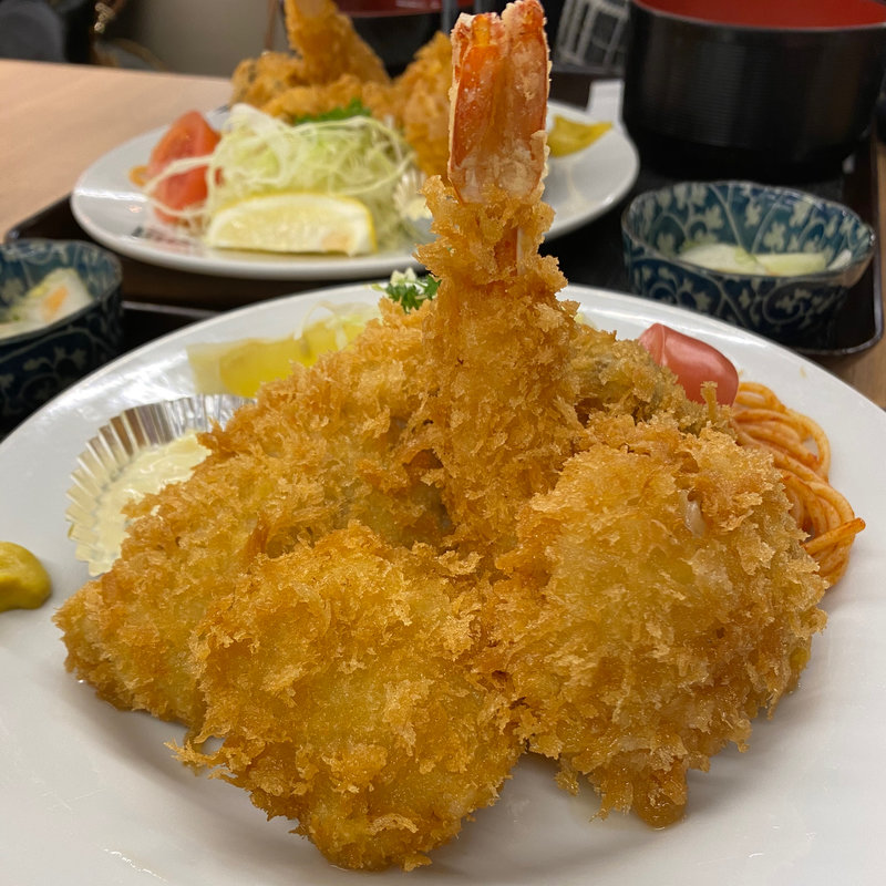 ミックスフライ定食(東都グリル)