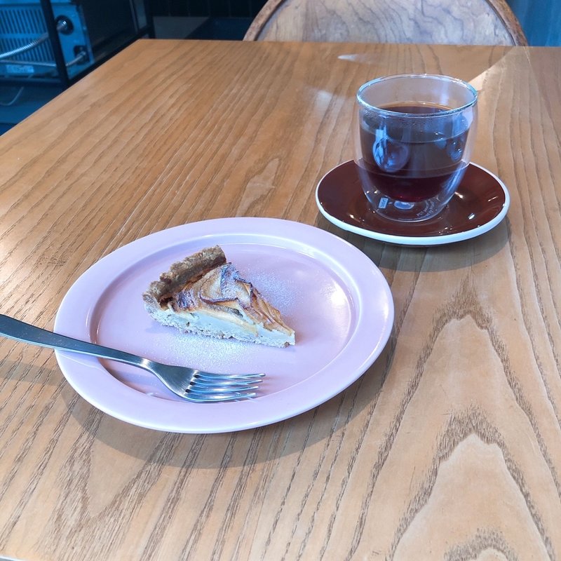 コーヒー(ザ コーヒーテーブル （THE COFFEE TABLE）)