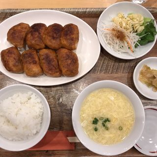 ホワイト餃子定食(ホワイト餃子　さがの家)
