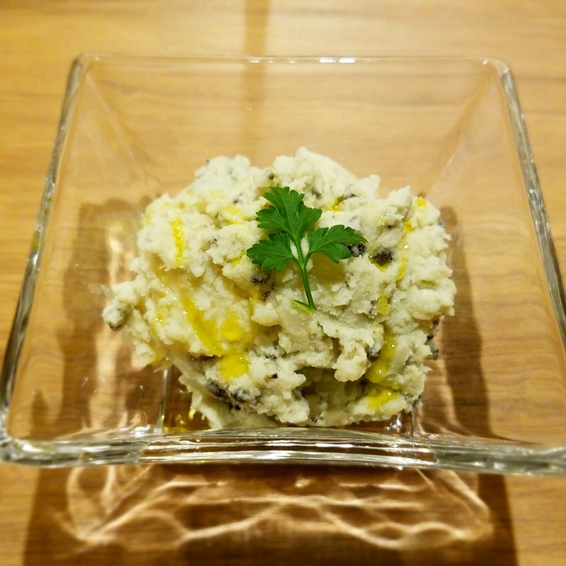 赤ワインに合うポテトサラダ(グランスール)